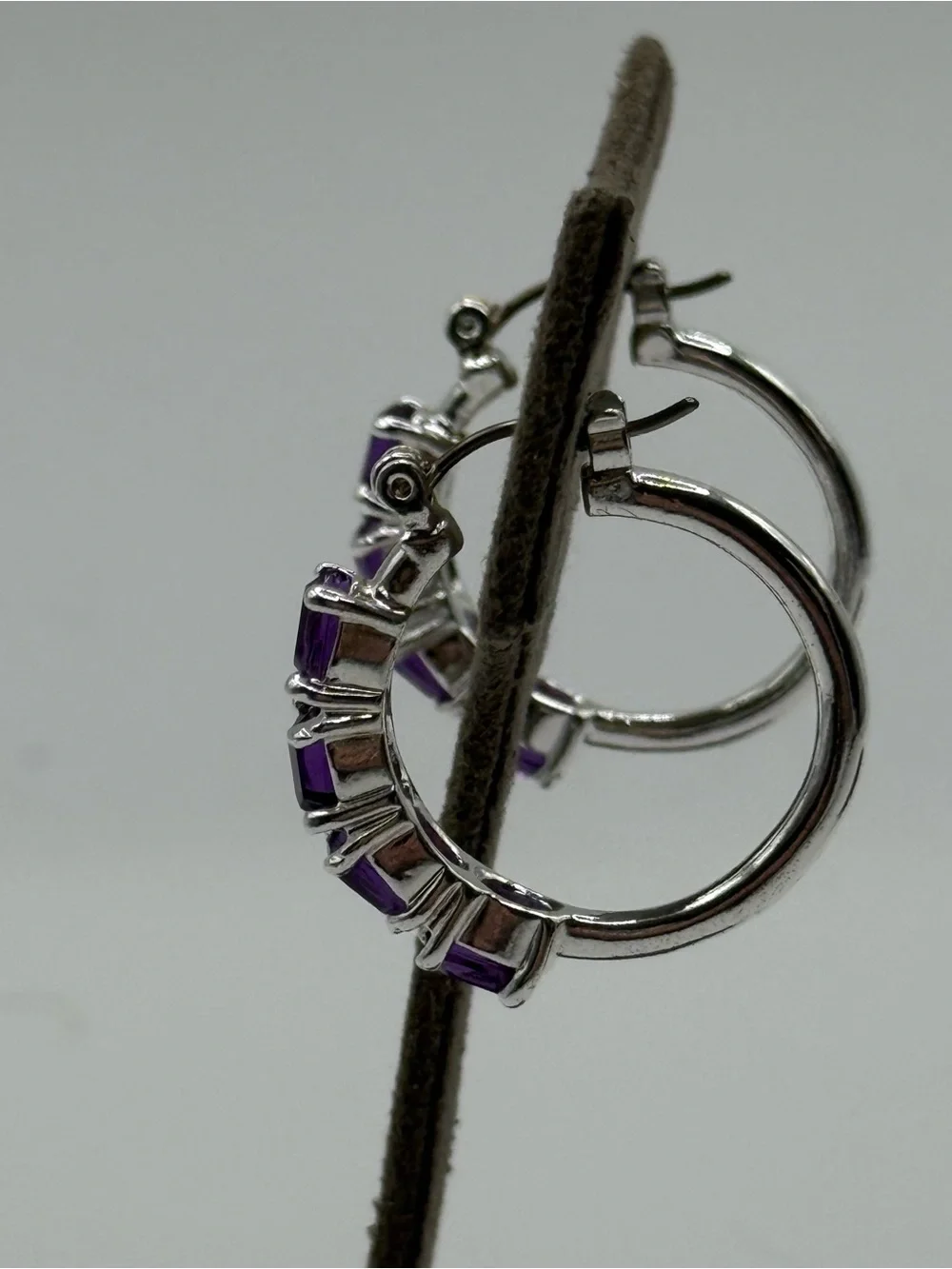 Avon elegant hoop